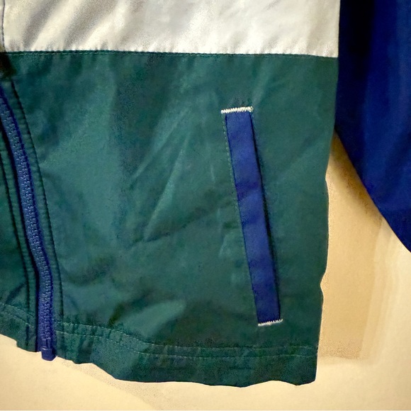 Cat & Jack toddler 2T rain jacket in blue, light blue & green - Picture 5 of 6